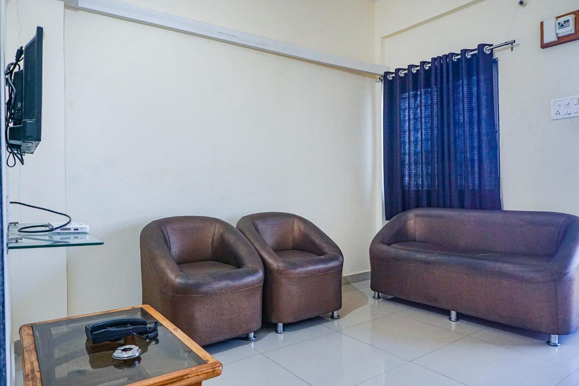Fabexpress Vaishnav Inn Talegaon Dabhade Esterno foto