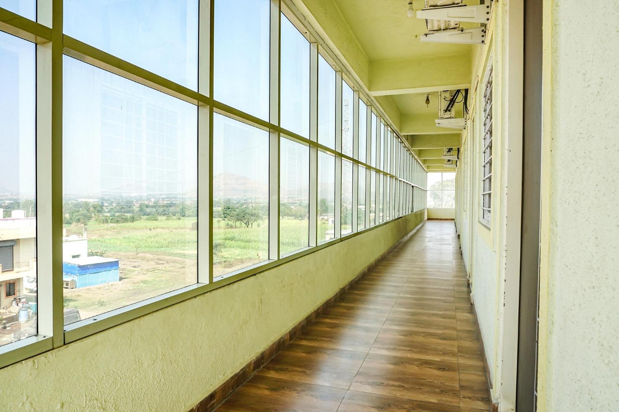 Fabexpress Vaishnav Inn Talegaon Dabhade Esterno foto