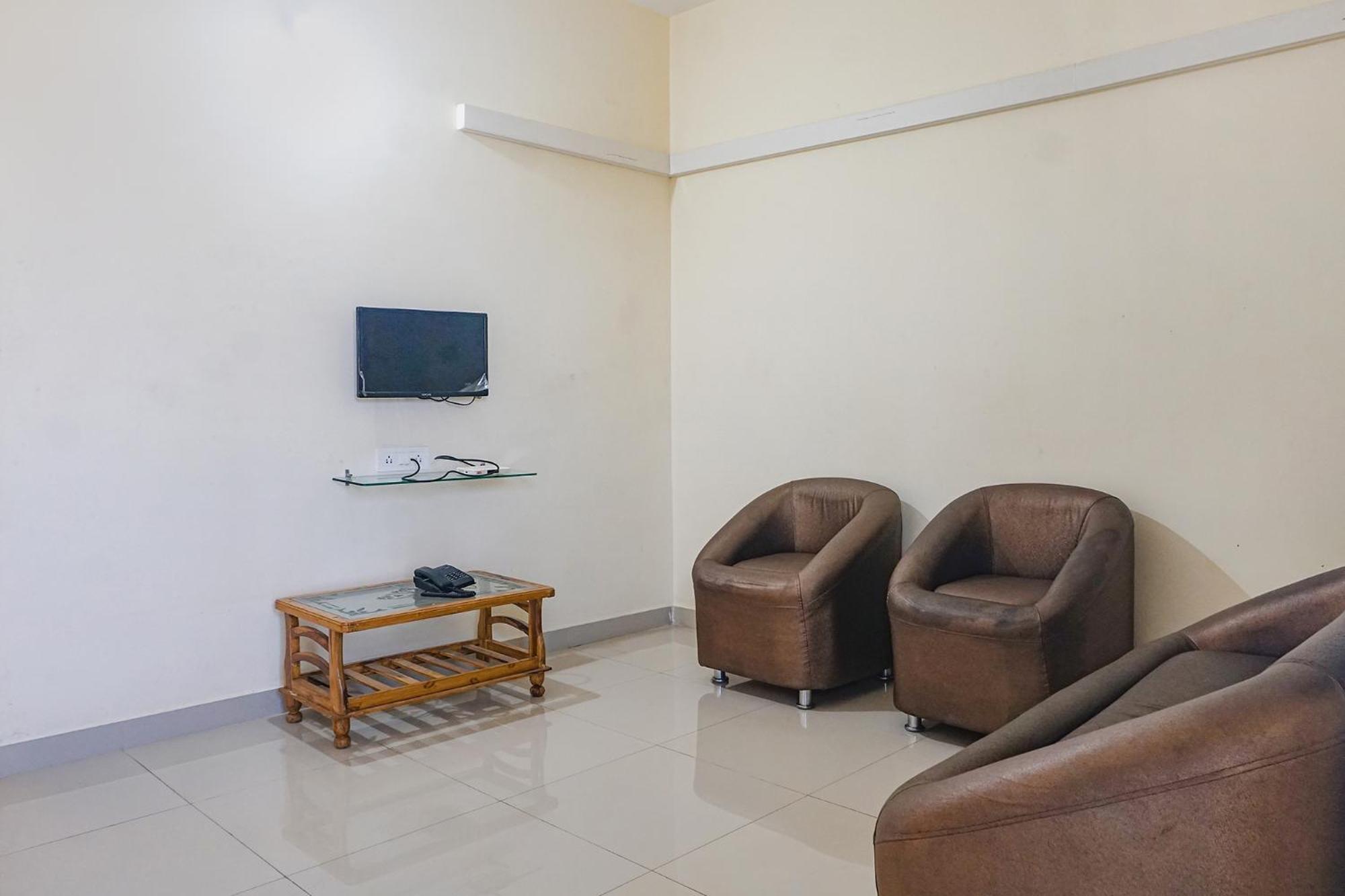 Fabexpress Vaishnav Inn Talegaon Dabhade Esterno foto